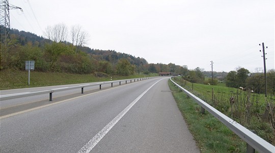 A8 bei Därligen 