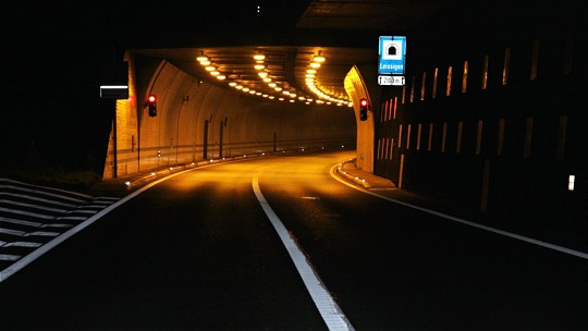  A8 Leissigentunnel 